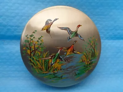 £15 • Buy VINTAGE STRATTON POWDER COMPACT, GOLD TONE With FLYING BIRDS & LAKE, UNUSED