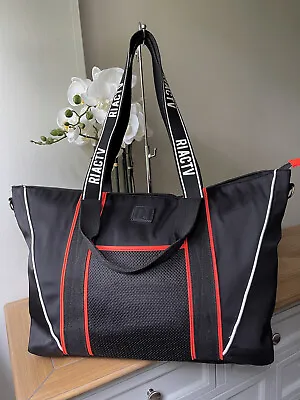 £25 • Buy River Island Active Gym Bag Black Shoulder Bag Holdall