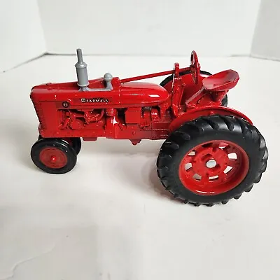Vintage ERTL Farmall H Tractor Red 1/16 Scale 1986 #414 Displayed Only • $100