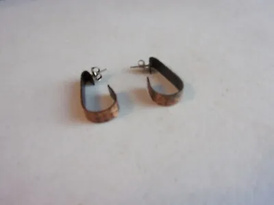 1 Pair Of Vintage Post Earrings Marked Solid CopperHammered FinishJewelryStud • $7.50