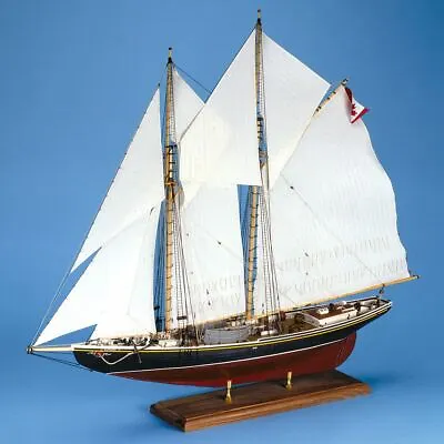 Model Shipways BLUENOSE CANADIAN SCHOONER 1:64 SCALE • $239.99