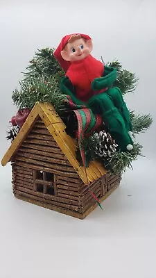 VTG Christmas Log Cabin Centerpiece Greenery Pinecones Apples Kneehugger Ribbon • $44.99