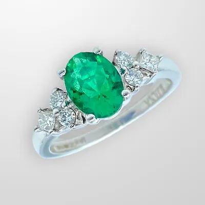 £1650 • Buy Hallmarked, 18ct White Gold, 1.3ct Emerald & Natural Diamond Ring In Size O 1/2