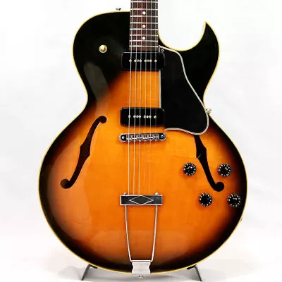 Gibson ES-135 / Vintage Sunburst Used Electric Guitar • $4715.28