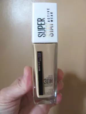 Maybelline Super Stay Full Covg Liquid Foundation Active Wear 220 Natural Beige • $9.99