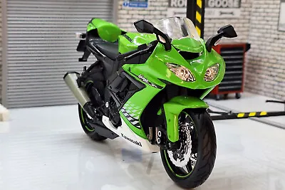 KAWASAKI Ninja ZX-10R Green 1:12 Scale  Motorcycle • £23.99