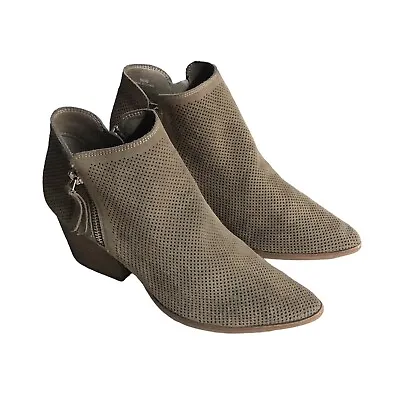 Vince Camuto Nethera Taupe Women’s Size 9 Perforated Suede Ankle Bootie Boots • $24.99