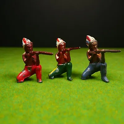 Three Crescent Indians With Rifle - Vintage Lead Figures • £9.99