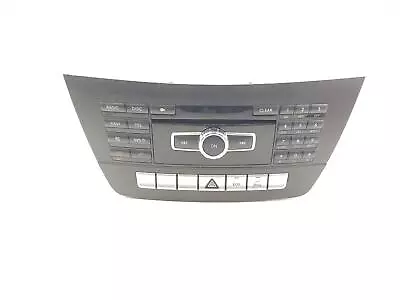 Mercedes C Class Stereo Media Sat Nav Head Unit A2049003311 W204 2009 - 2015 • £149