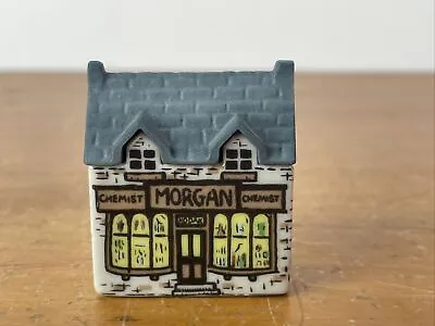 VINTAGE WADE ENGLAND WHIMSEY On Why MORGAN CHEMIST Mini House • $12.49