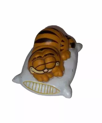 Garfield Sleeping On Pillow Cat Figure Hong Kong 1981 PVC Asleep Cat Cartoon Vtg • $9.99