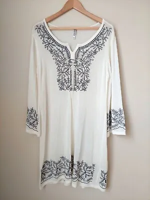 Monoreno Sz L Tunic Dress- Off White Embroidered Light Knit Shift Dress • $12.32