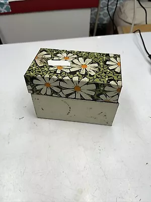 Vintage 1970’s Retro J. Chen & Co. Tin RECIPE BOX Daisies Daisy Flowers • $7