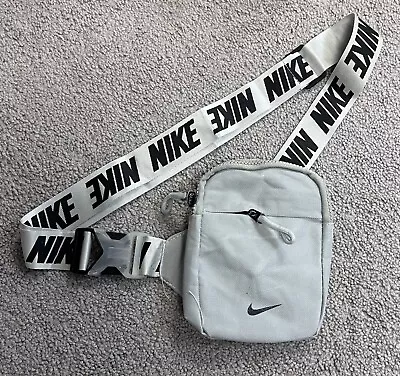 Nike Crossbody Shoulder Travel Bag 5x7 • $17.99