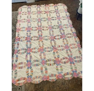 Vintage Double Wedding Ring Patchwork Quilt • $95