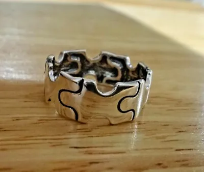Size 7.5  Sterling Silver 8mm Wide Band Looks Like Puzzle Pieces Ring Solid • $47.49