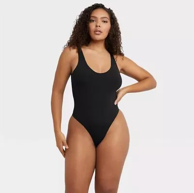 Maidenform M Women's Seamless Smoothing Bodysuit MST001 - Black - L • $15.76