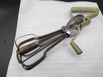 Vintage Ekco Best Egg Beater Hand Held Mixer Steel Body With Green Handle USA • $12.98