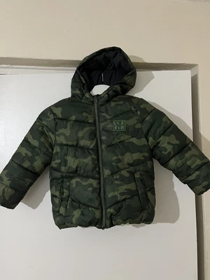 £5 • Buy Dinosaur Coat 3-4 