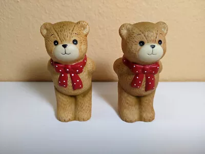 Lucy & Me 2 (Two) Bears W/ Red Bows Holding I Love You Hearts - Vintage 1980 • $10.99