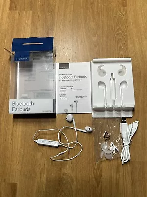 Insignia Bluetooth Earbuds NS-CAHBTEP02 • £5