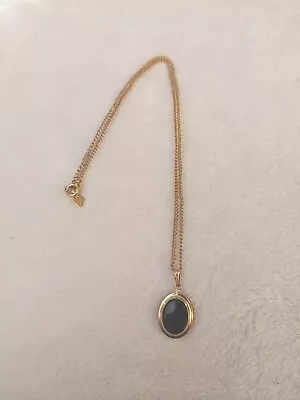 Vintage Sarah Coventry Gold Tone 18  Necklace W/ Black Oval Pendant 1968 Signed • $15.99