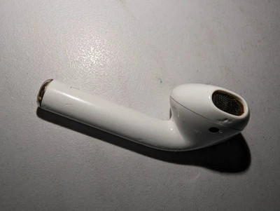 $44 • Buy Apple AirPods 2nd Generation With Charging Case - White USED CONDITION