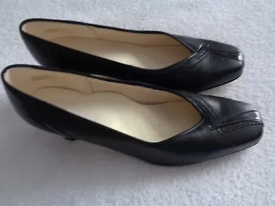 £10 • Buy Ladies Equity Black Court Shoe Size 5.5. 