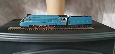 Hornby R3196  'Mallard' LNER 4468 Ltd ED Class A4 Great Gathering 18ct G/Plated  • £25