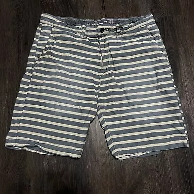 H&M Mens Casual Shorts Multicolor Stripe Flat Front Pockets 33 • $12.99