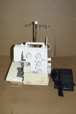 Bernina Bernette Funlock 004-D Overlock Serger Sewing Machine **Runs / READ** • $99.99