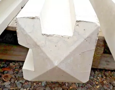 £16.50 • Buy CONCRETE 6FT SLOTTED CORNER POST (collection)