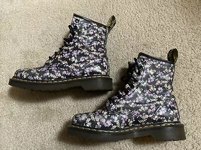 $49.95 • Buy Rare! Dr Martens Clemency 1460 Floral Leather Boots Womens US 6 Flowers Black