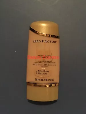 Max Factor Facefinity #1 Natural Honey CLEARANCE • $4.99