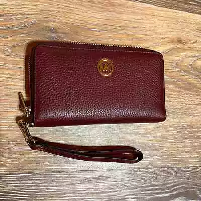 Michael Kors Fulton Large Flat MF Leather Phonecase Wallet/Wristlet Burgundy  • $68