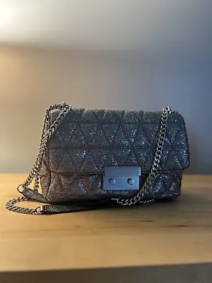 MICHAEL KORS Silver Metallic Sloan Quilted Pyramid Large Chain Shoulder Bag • $90