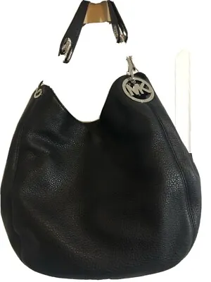 Micheal  Kors Leather  Pocketbook • $280