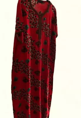 Elegant Moroccan Floral Kaftan Embroidered With Rosesexquisitely Crafted 20 • $18.68