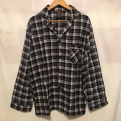 Hanes Men’s Black And White Flannel • $15