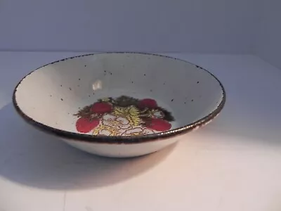 Hard To Find  W R MIDWINTER LTD   Stonehenge Strawberry 9  Serving Bowl    Mint • $34.95