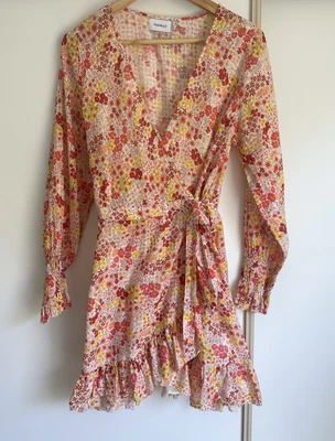 $24.99 • Buy Tigerlily Pallavi Long Sleeved Floral Dress Size 10 NWOT Last Summer Collection