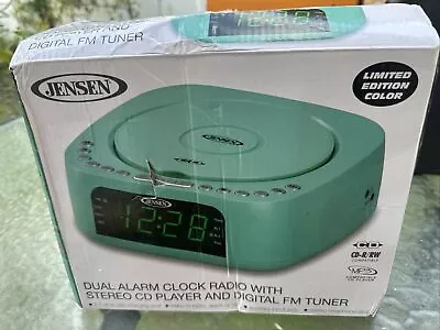 Jensen JCR-375 BLK Green LED CD/MP3 Clock Radio USB Charge (Green)New • $58.50