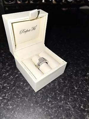 PRICE REDUCED 9ct White Gold 0.50ct Total Diamond Bridal Set - H.Samuel • £400