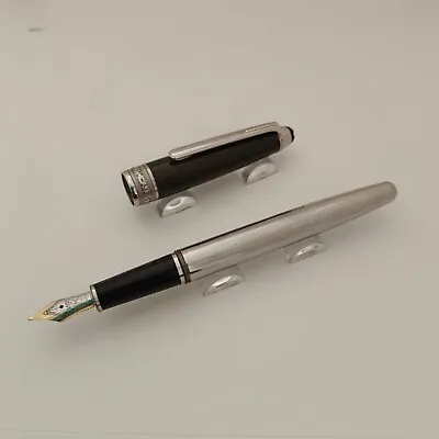 Montblanc Meisterstuck Solitaire Carbon Fiber& Steel Fountain Pen • $599