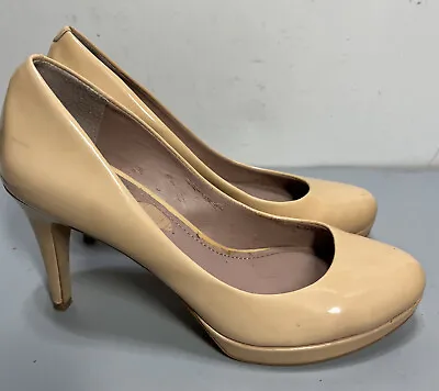 Vince Camuto/VC Signature Nude Patent Leather Classic Almond Toe Pumps~5.5 B • $15.23