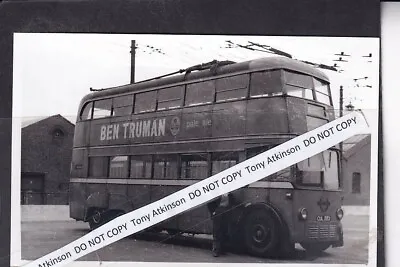 London Transport - C2 Type Trolley Bus No. 223 - Withdrawn - Photo  # B11728 • £1