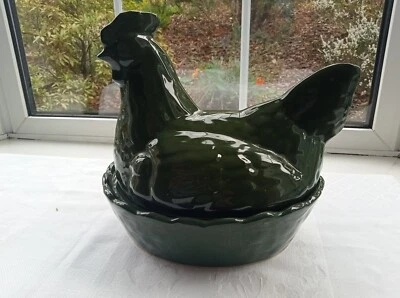£20 • Buy Vintage Green Hen Egg Storage Holder