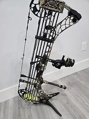 Mathews V3/ 31 ATA/ RH 70lb Mod/Loaded • $670