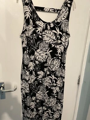 £0.99 • Buy Ladies Peacock Dress Size 18