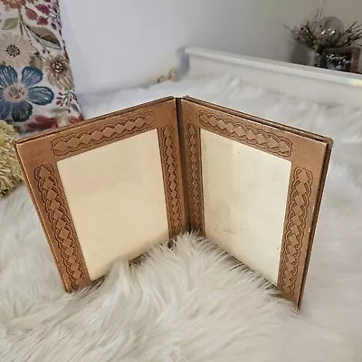 VTG Durand Chicago Embossed Leather Double Picture Frame Tabletop Two 5x7 Pics • $12.95